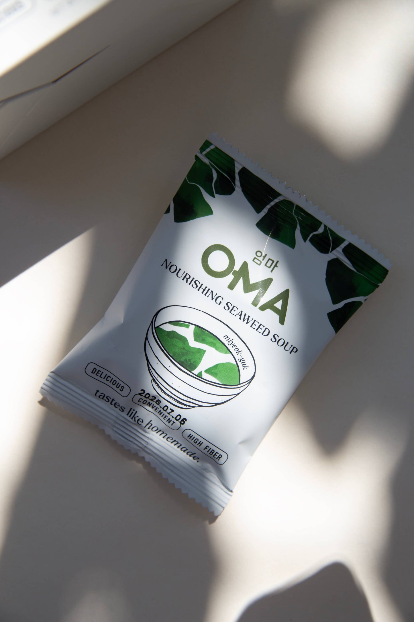 Oma Seaweed Soup Bone Broth based, individual pack