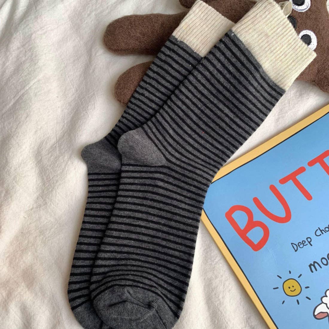 Rufia - Colorful Striped Mid-Calf Socks for Autumn-Winter: Grey / One Size