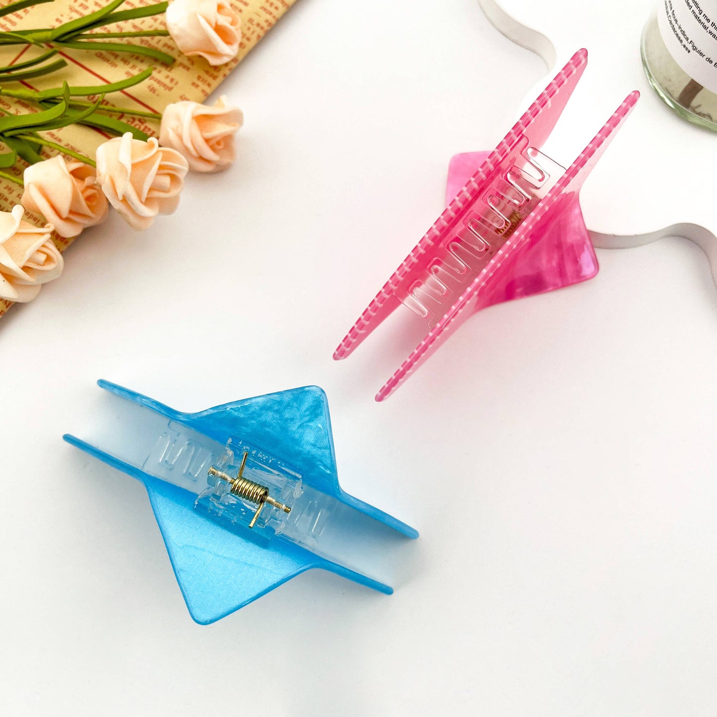 Stationary Triangle Ruler Claw Clip